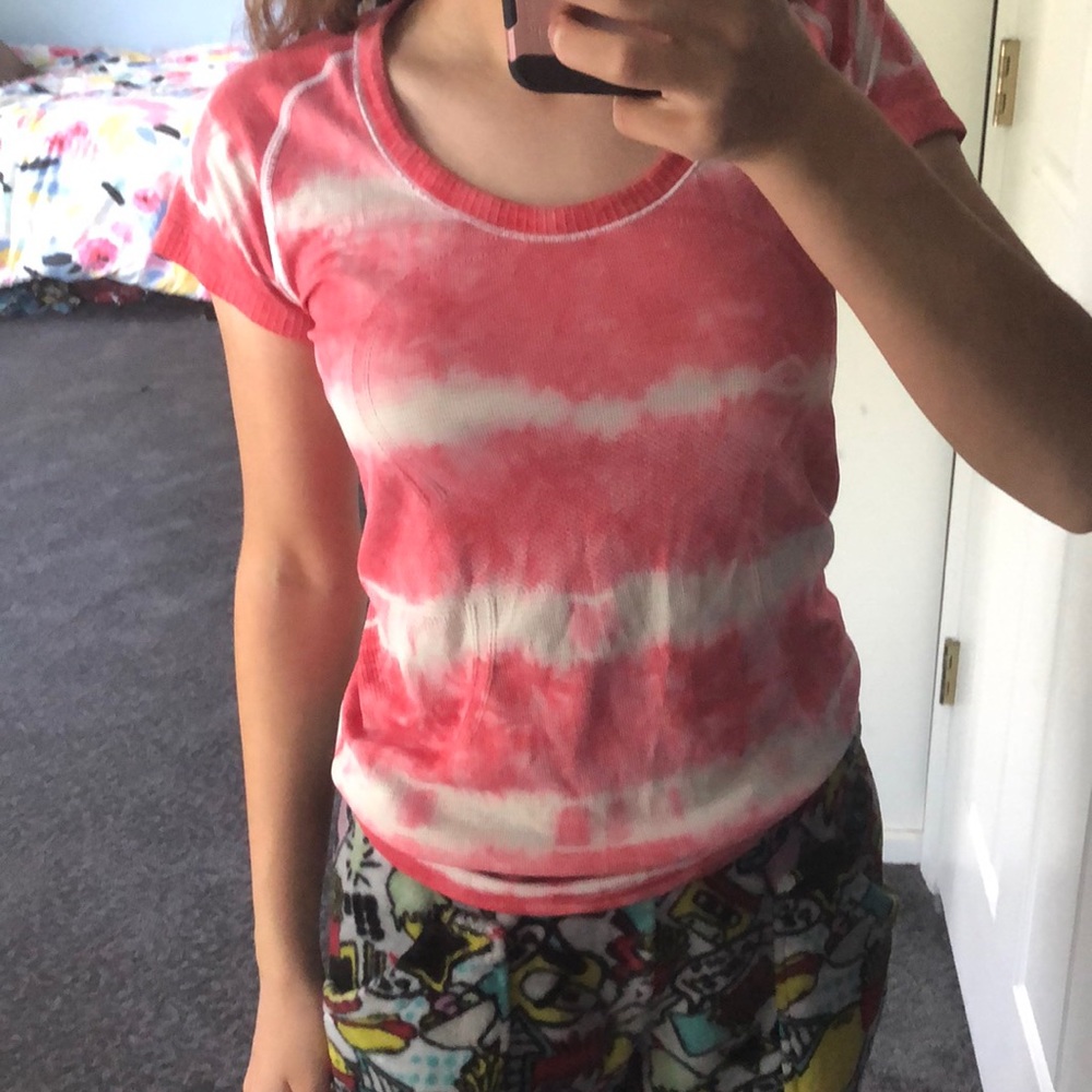 Pink tie dye lulu swiftly tech